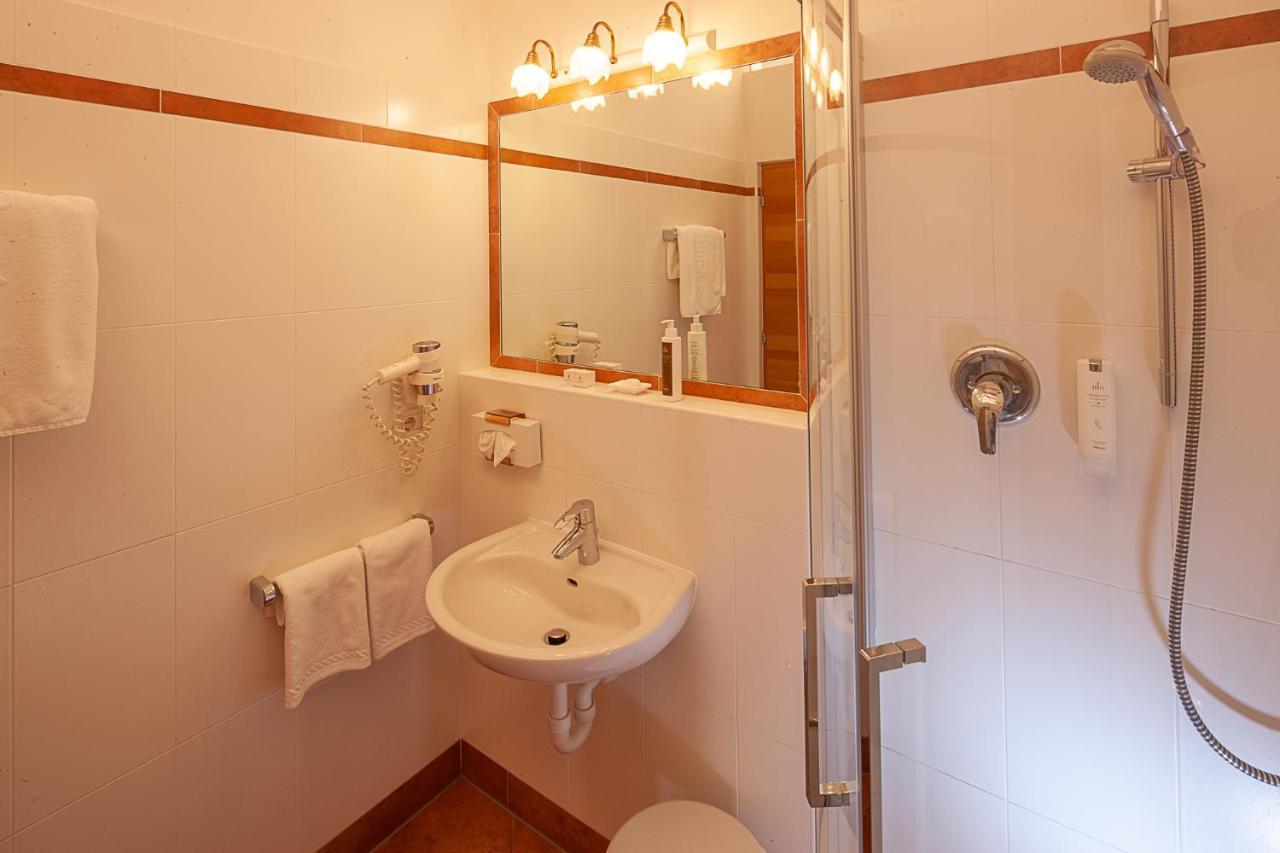 Ansitz Waldner Oberwirt Apartment Marlengo Bagian luar foto